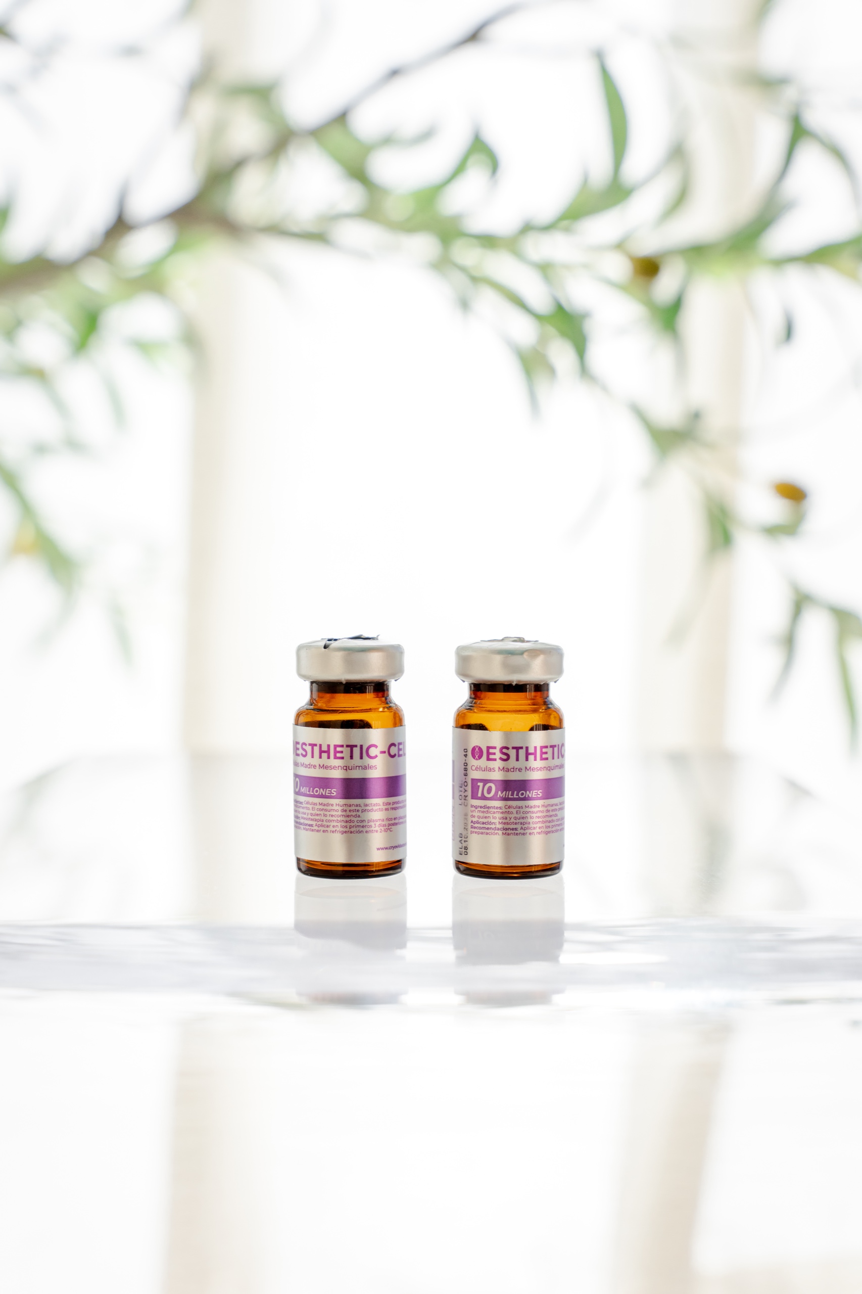 ESTHETIC-CELL stem cell vials at Regeneris